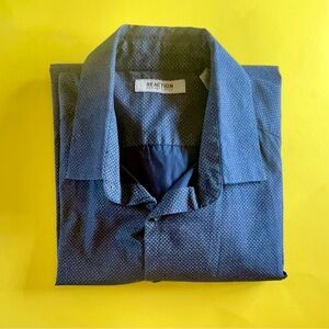 REACTION KENNETH COLE BLUE TEXTURE BUTTON DOWN